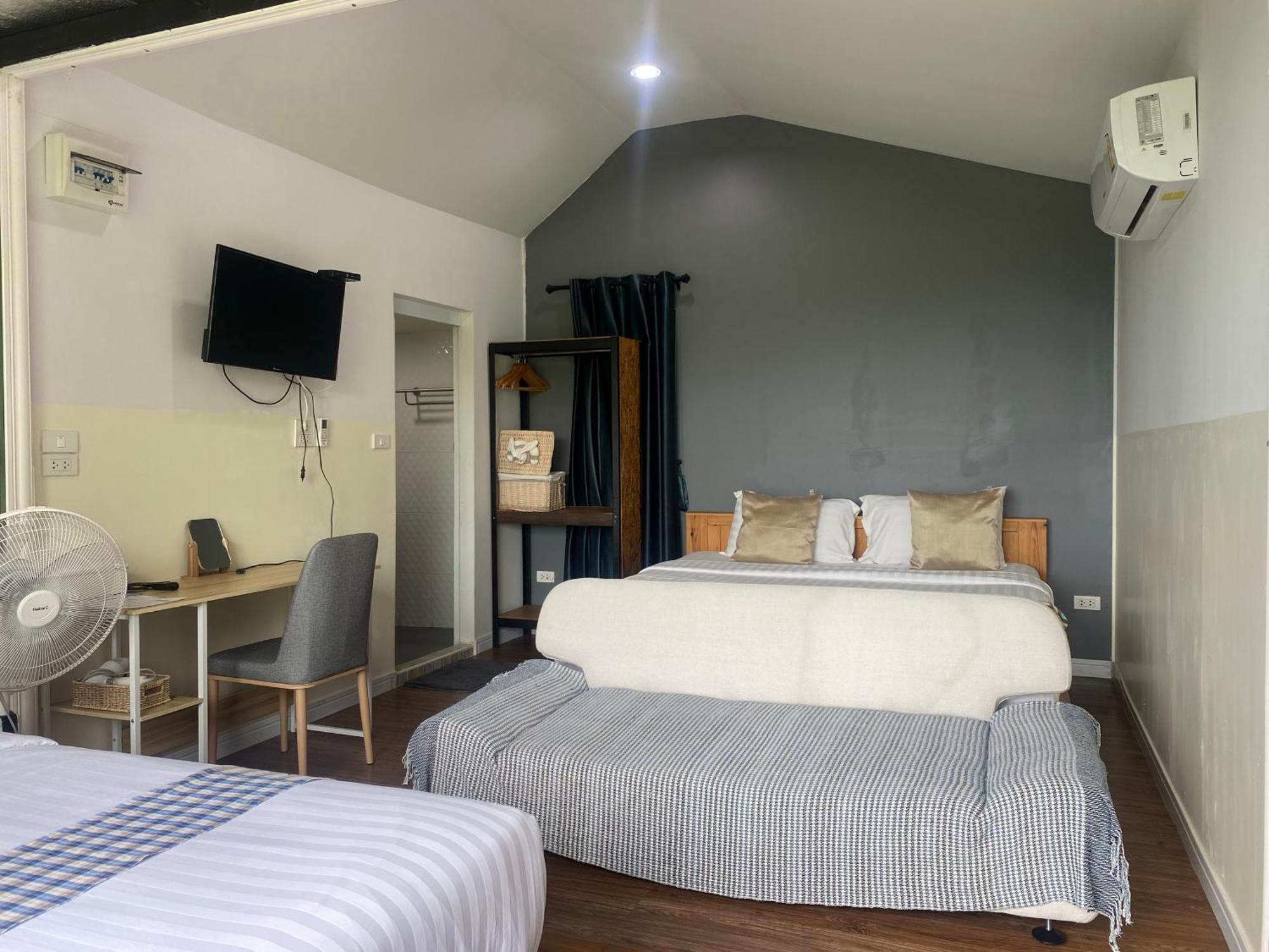 The Owl Khaokho Bed and Breakfast Khao Kho Exteriör bild